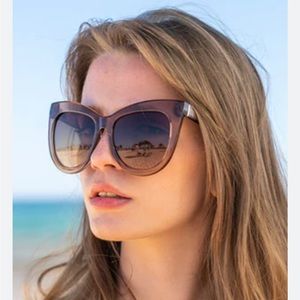 😎NEW😎 Le Specs “Hidden Treasure” Sunglasses